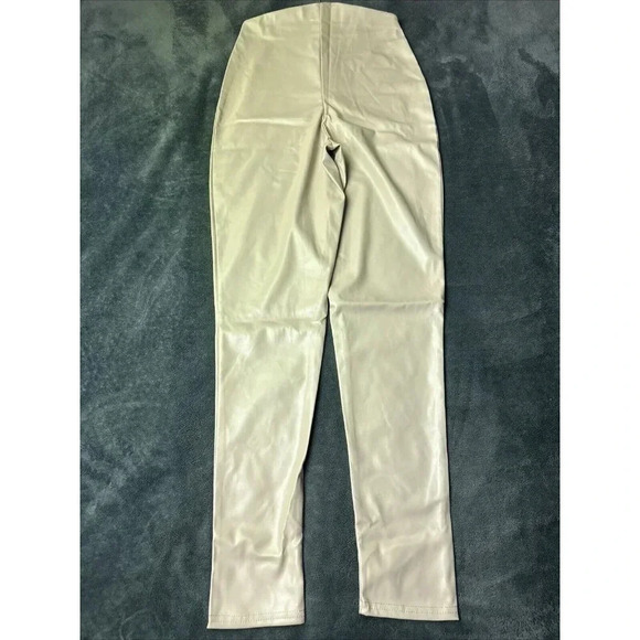 Missy Empire high waist leather look legging in ecru Stone Women’s Size US 8 New - Picture 13 of 16